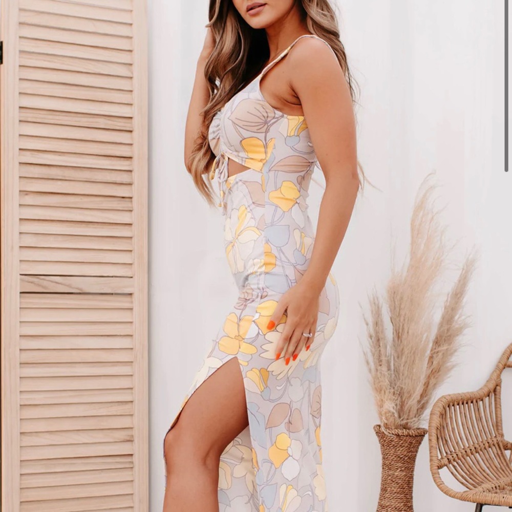 DESIRED & ADMIRED PRINTED CUT-OUT MAXI DRESS (YELLOW/LAVENDER)